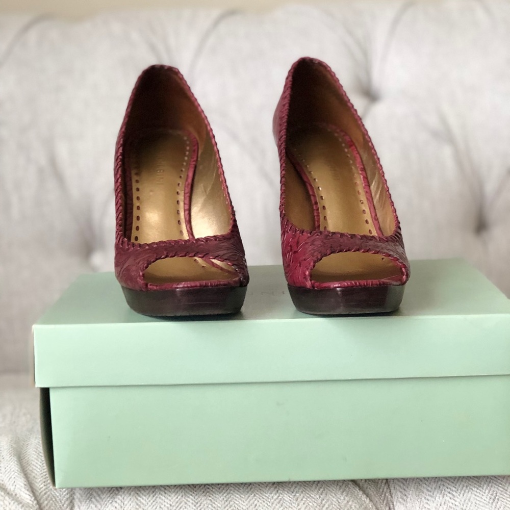 Gianni Bini, Wedge, Peep Toe Heels, in mahogany